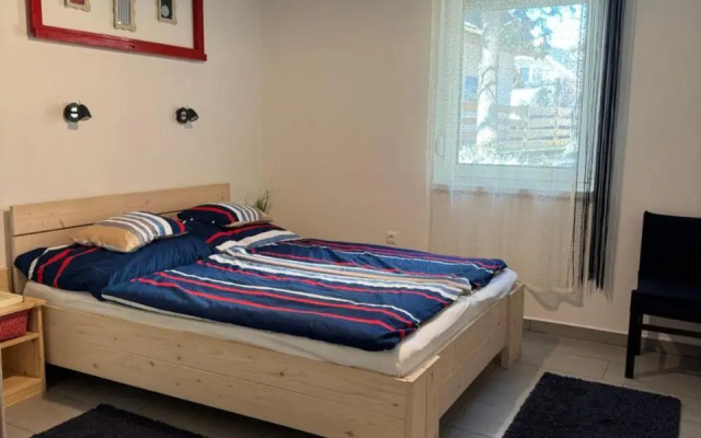 Liliana Apartman és Csónakház
