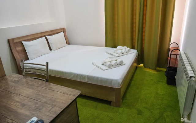 Chinor Garden Hotel 1 (Chinor Garden 1)