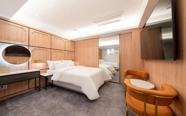 Hotel INSTA Suwon City Hall
