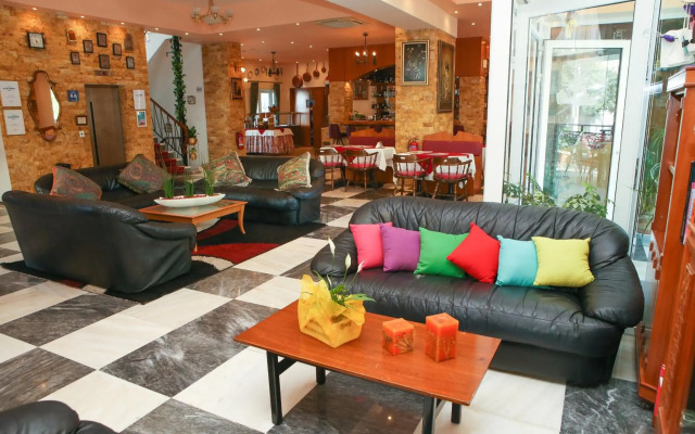 Arte Annapolis Inn