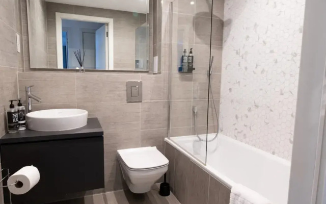 Charles Hope Apartments - Brentford