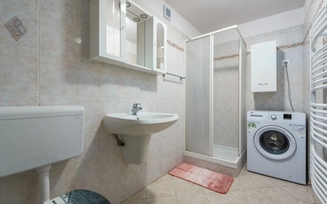 Charming Lovran Apartments With Wonderful Sea View