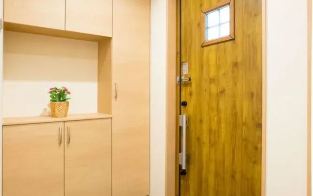 Tsuru House