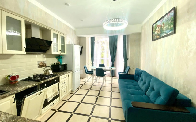 Апартаменты на улице Коллективная 11