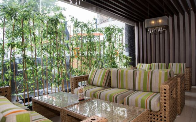 ZEN Rooms Kuta Sunset Road 2