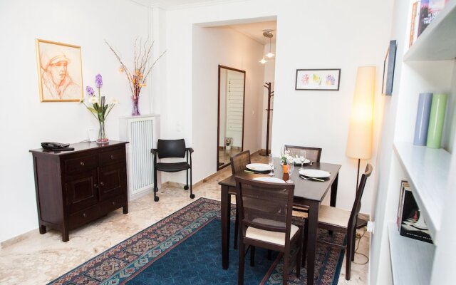 Calm Oasis Apartment in Marousi