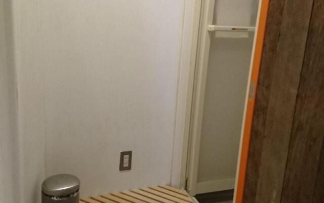 Kawaramachi Dormitory - Hostel