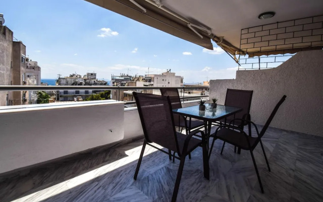 Alimos Luxury 3 Bd Apt w Stunning Views