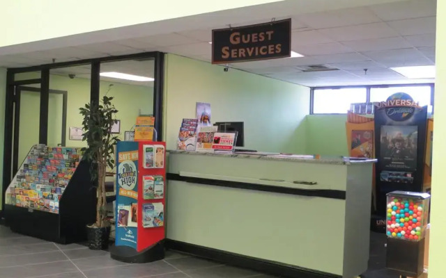 Grand Hotel Orlando at Universal Blvd - Shuttle to Theme Parks