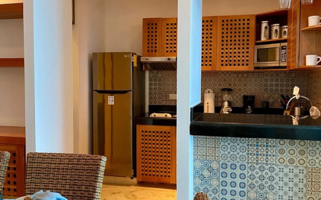 Deep Blue Luxury Apartments