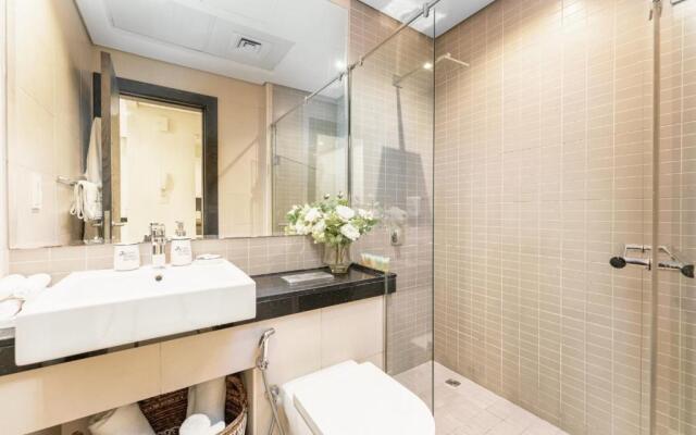 LUX Holiday Home Dubai Marina JBR - Silverene Towers