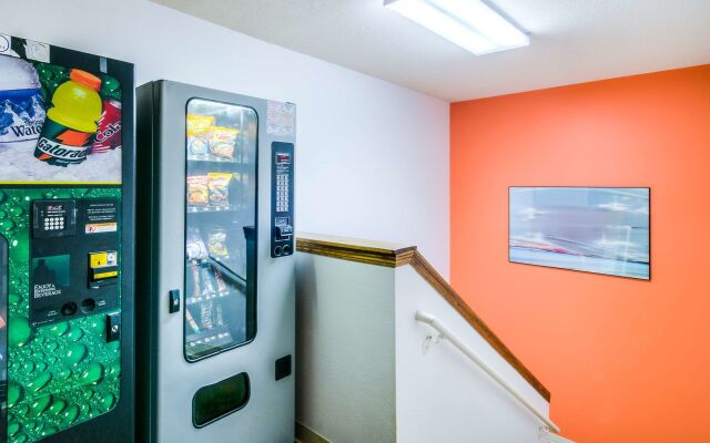 Motel 6 Chicago South-Lansing #4808