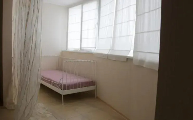 На Клубничной