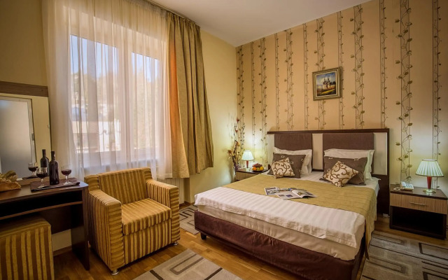 Hotel Rina Cerbul