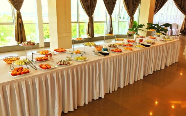 Da Nang Riverside Hotel