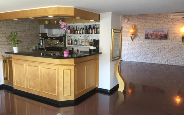 Hotel Campione