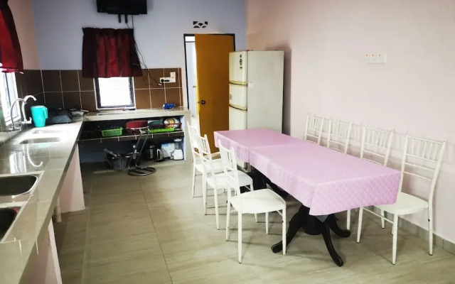 SPOT ON 90164 Homestay Al Hafiz