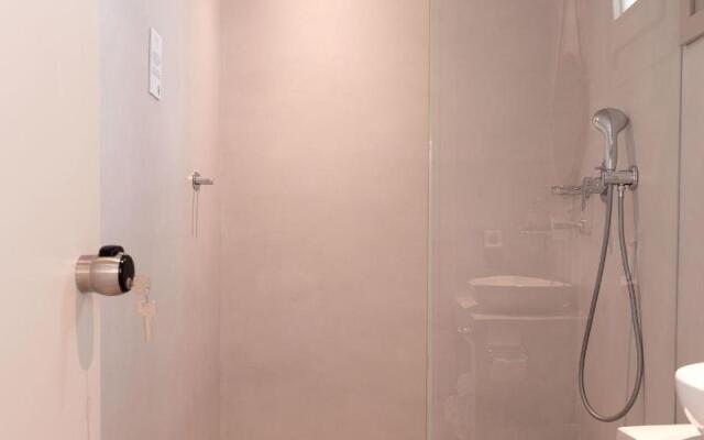 Paros Comfy Suites