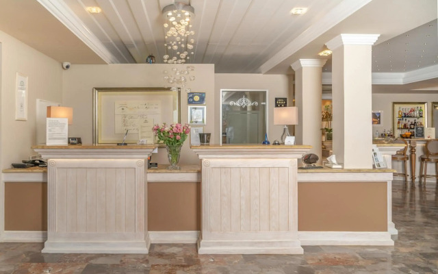 Art Hotel Debono