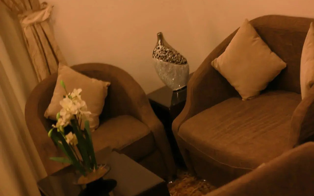 Rest Night Serviced Apartments - AL Nafal