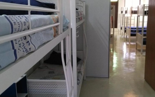 Vloft Backpackers Hostel by ZUZU