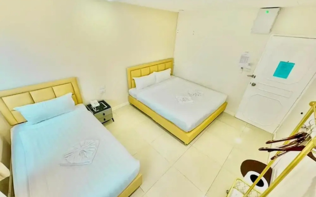 ABCYQ Hotel