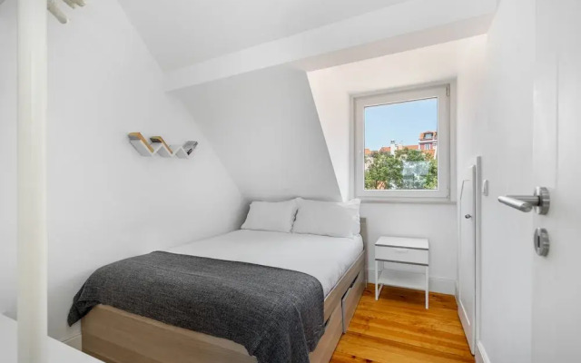 Premium River View Apartment