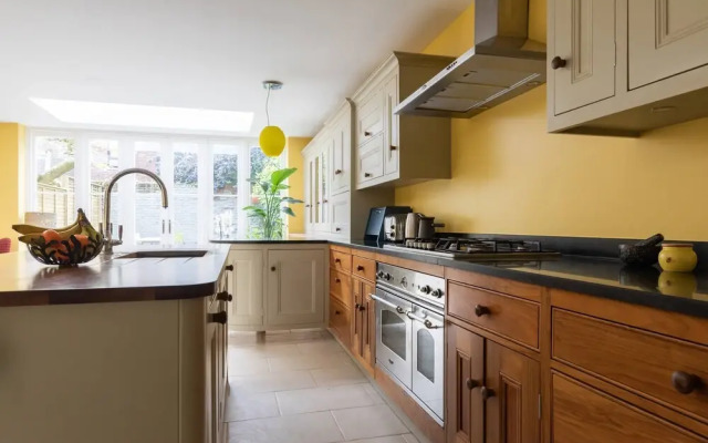 Caithness Road VI by Onefinestay