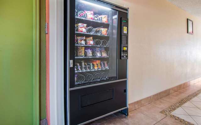 Econo Lodge Atlanta Airport East