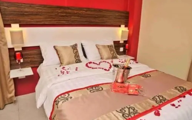 Magharibi Suites Hotel