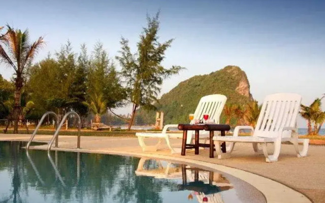 Siam Society Beach Resort