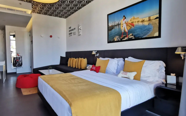 The Smallville Hotel