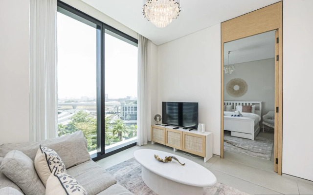 Luxury at JBR Jumeirah Gate Tower 1