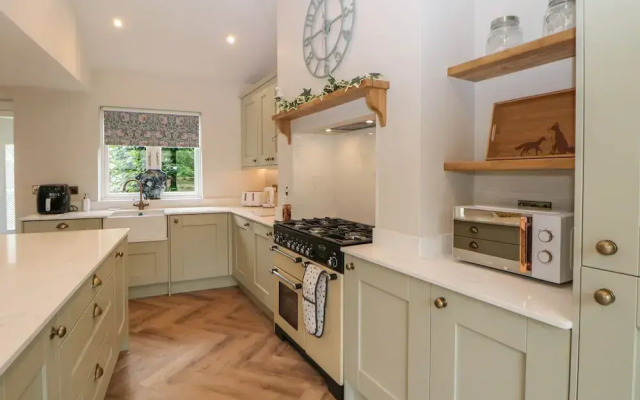 Netherdale House