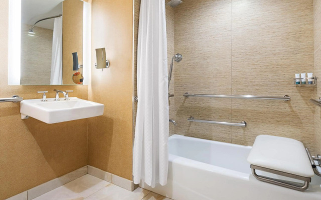 The Westin Crystal City Reagan National Airport