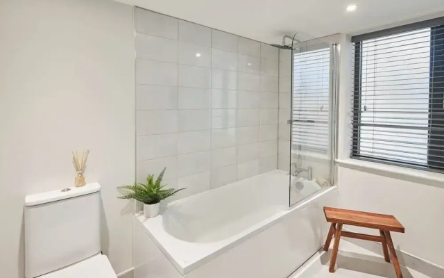 Host Stay St Johns Mews