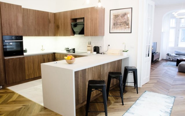 Luxury Apartment by Hi5 - Fehérhajó Suite