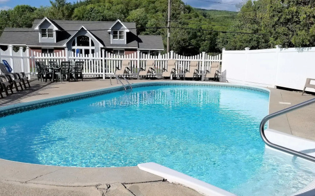 Top Notch Inn