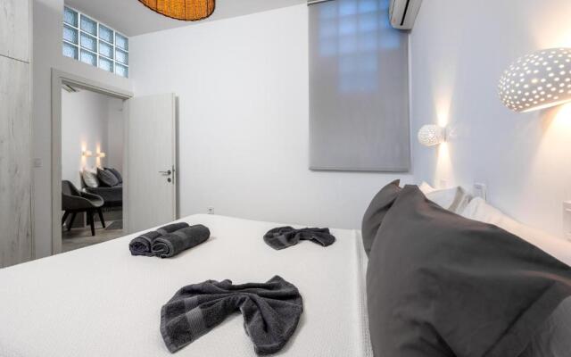 MaΜa's Studio & Apartment
