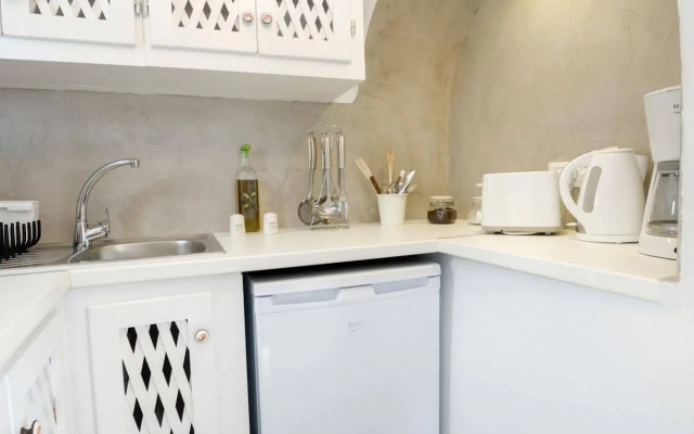 Aris Caves Hotel
