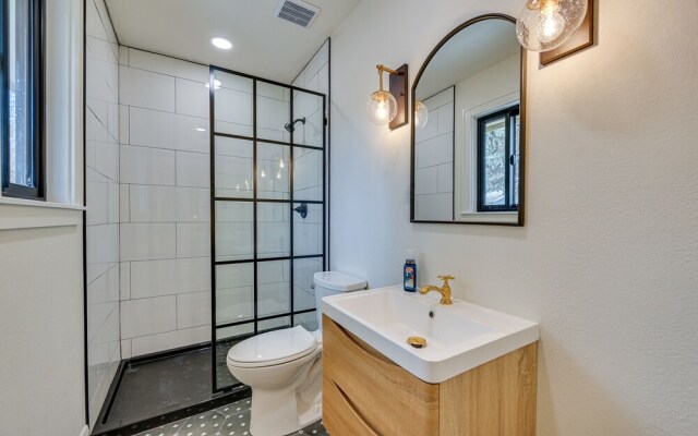 Stylish Flagstaff Home: Close to Hiking & Fishing!