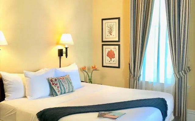 West Cliff Inn - A Four Sisters Inn
