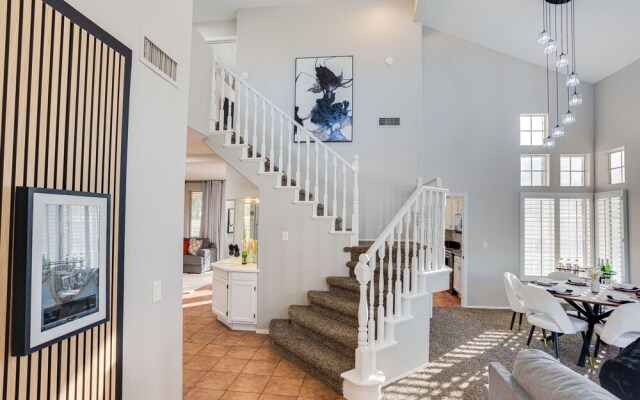 73rd Glendale 4 Bedroom Home by RedAwning