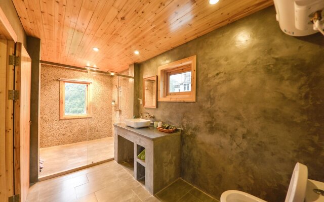 Floral Hotel Qiandaohu Deyishe Inn