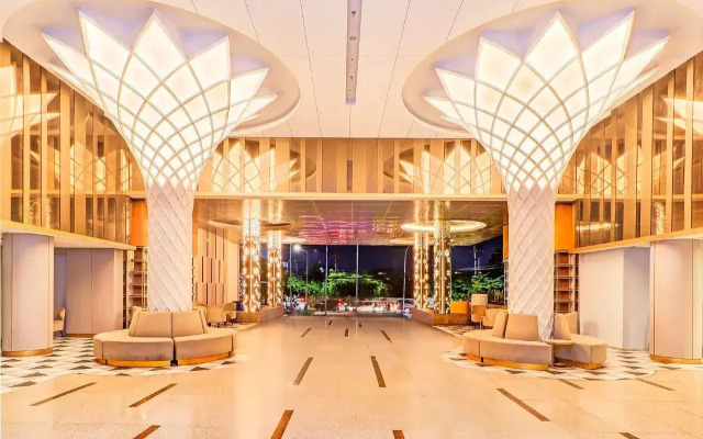Sunday Hotel Arshika Sunset Road