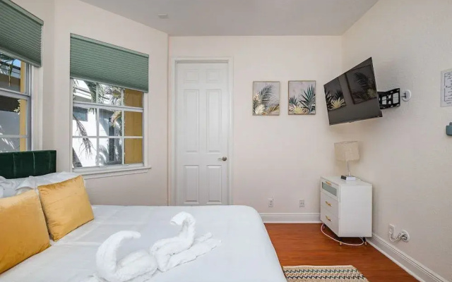 Las Olas Maison de Ville Near Fort Lauderdale Beach