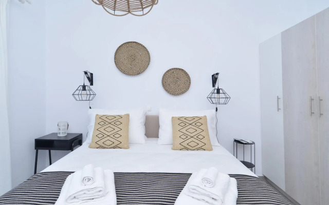 Blue Breeze Villa - Private pool & 180° Seaview