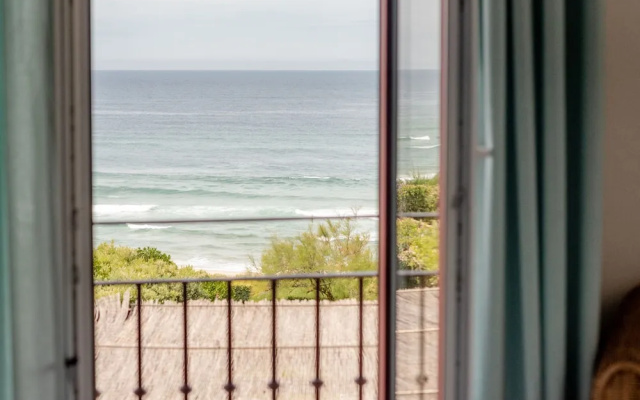 Beachfront Recluse by Cadenzalux