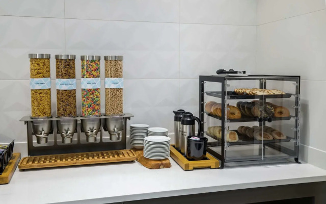 Hilton Garden Inn Knoxville Papermill Drive