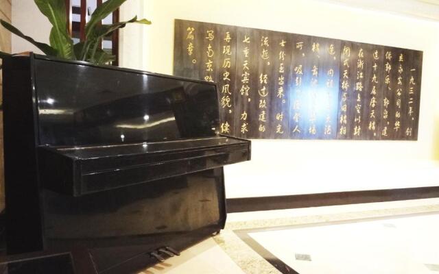 Seventh Heaven Hotel